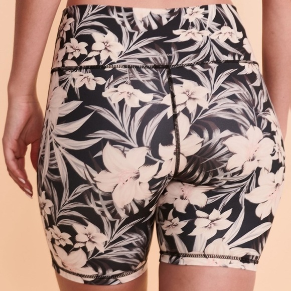 Hurley Staple Floral Tropical High Waisted Biker Shorts - Picture 2 of 7